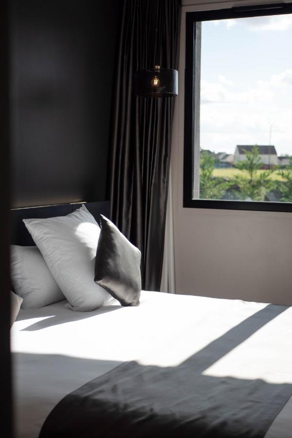 Hotel & Restaurant La Maison Des Bles Boutervilliers Экстерьер фото